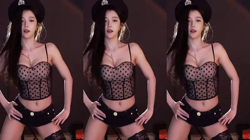 斗鱼一只萌七哟直播撩人写真图包合集高速下载